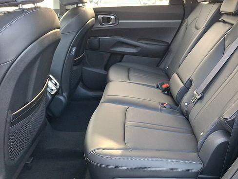 New 2026 Kia Sorento S FWD image 7