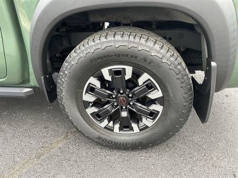 Used 2022 Nissan Frontier Pro-X image 7