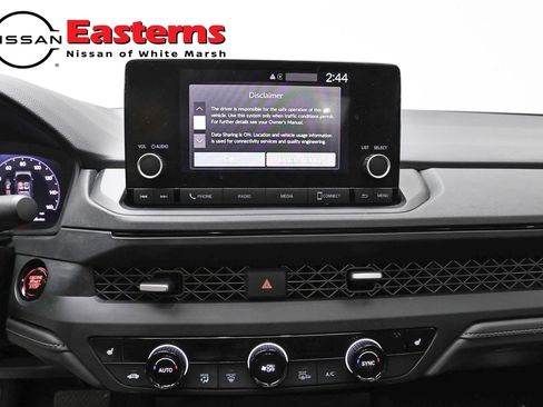 Used 2025 Honda Accord SE image 11