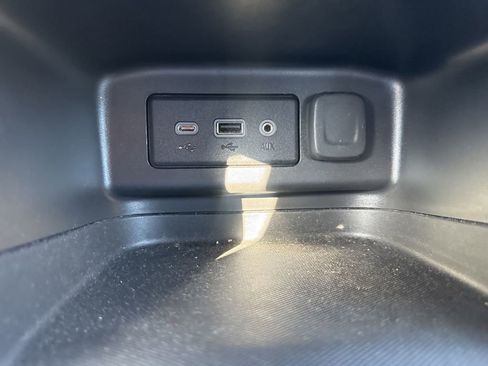 Used 2023 Chevrolet Equinox LS w/ LS Convenience Package FWD image 18