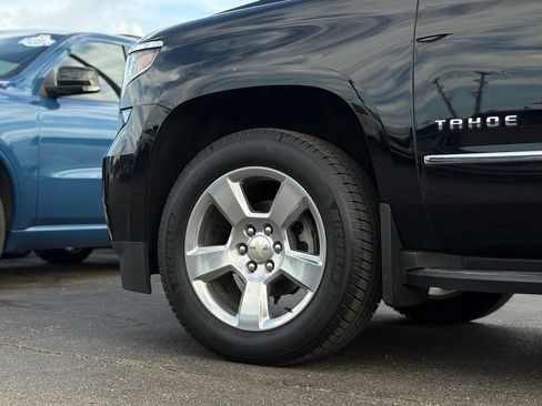 Used 2019 Chevrolet Tahoe LT w/ Luxury Package AWD/4WD image 42