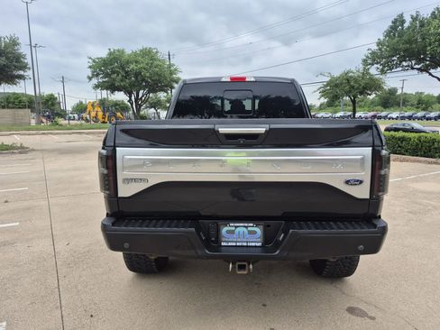 Used 2015 Ford F150 Platinum w/ Equipment Group 701A Luxury AWD/4WD image 7