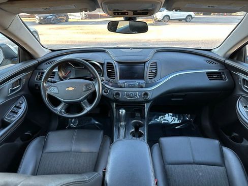 Used 2019 Chevrolet Impala LT image 18