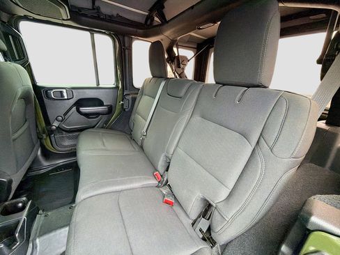 Used 2020 Jeep Wrangler Unlimited Sport image 19