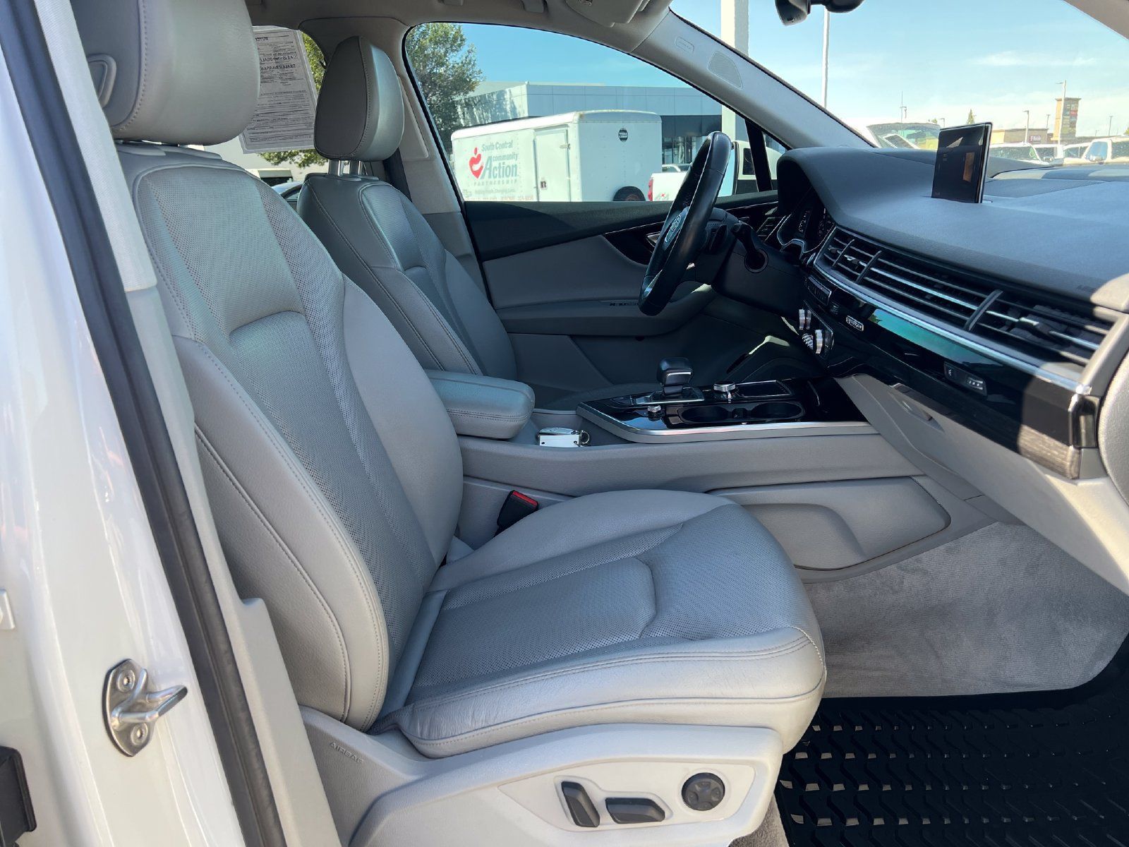 Used 2019 Audi Q7 3.0T Prestige w/ Prestige Package AWD/4WD image 16