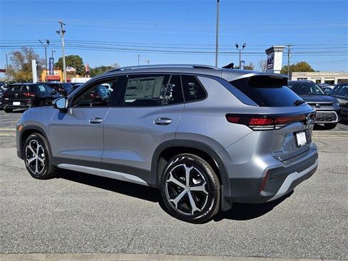 New 2026 Volkswagen Tiguan SE image 9