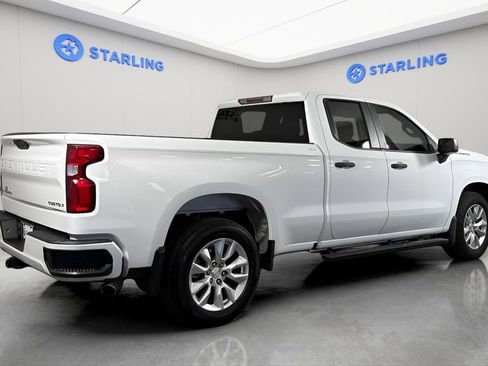 Used 2020 Chevrolet Silverado 1500 Custom w/ Custom Value Package RWD image 10