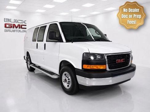Used 2025 GMC Savana 2500 w/ Driver Convenience Package RWD image 3