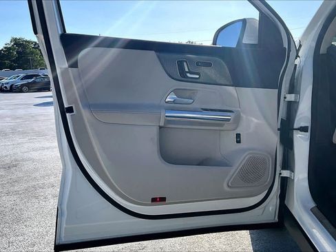 Used 2022 Mercedes-Benz GLA 250 image 21