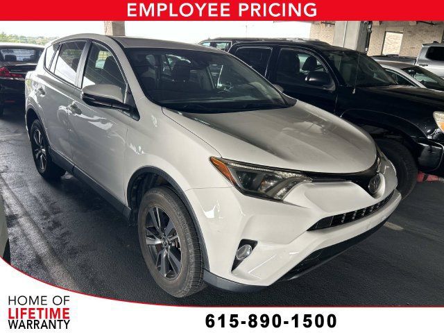 Used 2018 Toyota RAV4 XLE AWD/4WD image 1