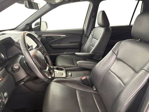 Used 2023 Honda Passport EX-L image 12