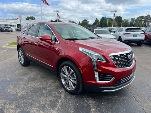 Used 2024 Cadillac XT5 Premium Luxury w/ LPO, Floor Liner Package AWD/4WD image 3