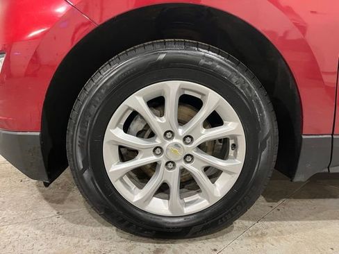 Used 2018 Chevrolet Equinox LT w/ Sun & Infotainment Package image 13