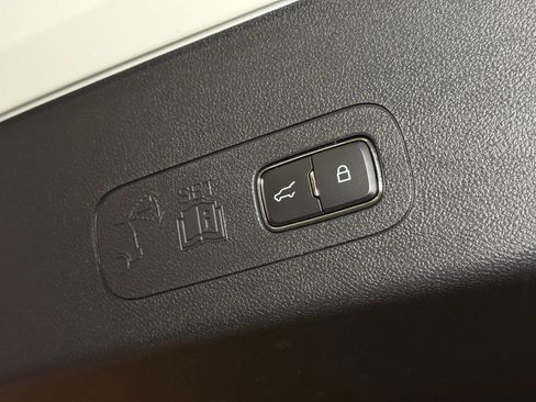New 2026 Lincoln Aviator AWD image 19