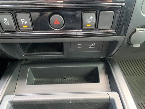 Used 2021 Nissan Titan PRO-4X image 20