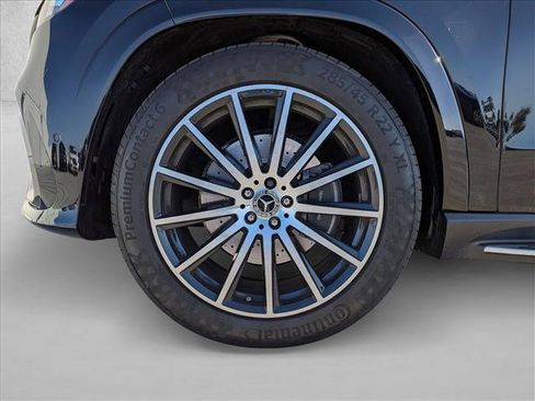 Used 2024 Mercedes-Benz GLS 580 4MATIC image 25