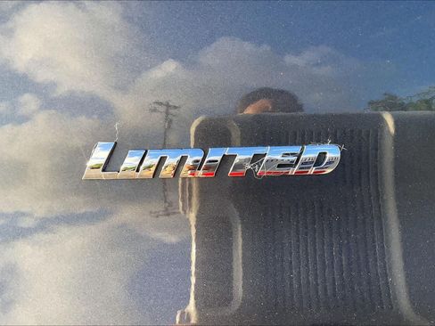 Used 2019 Toyota 4Runner Limited AWD/4WD image 10