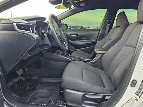 Used 2022 Toyota Corolla SE image 11
