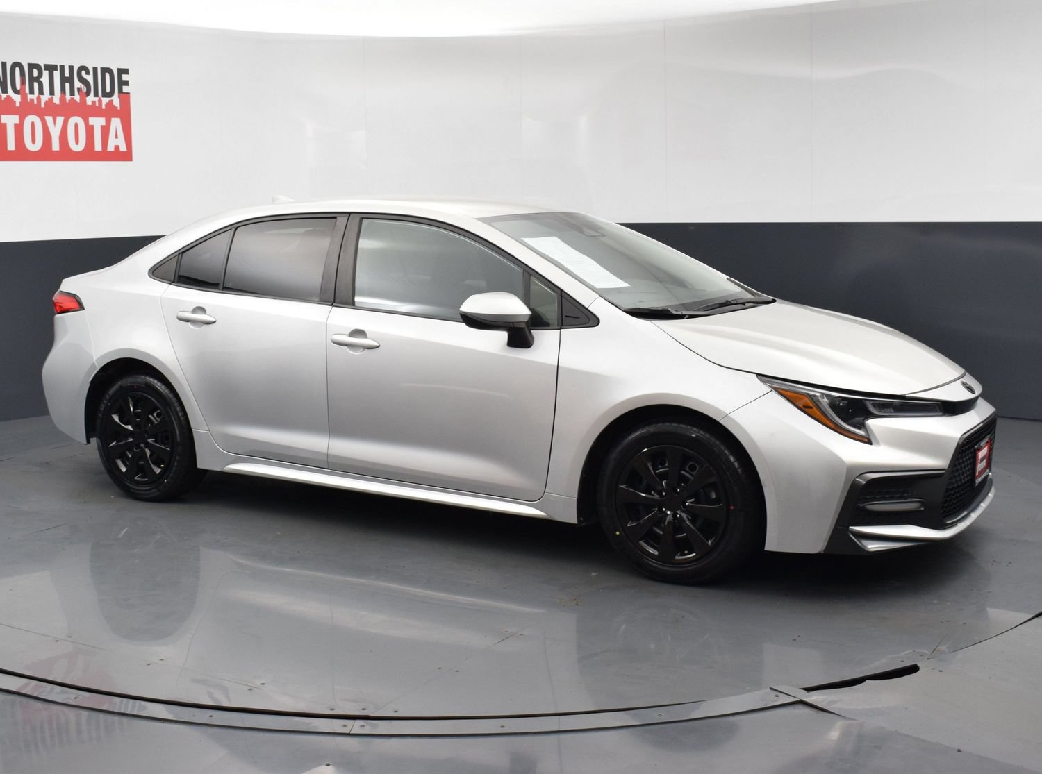 Used 2023 Toyota Corolla LE FWD image 6
