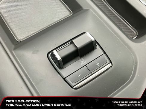 Used 2024 GMC Sierra 3500 Denali Ultimate AWD/4WD image 33