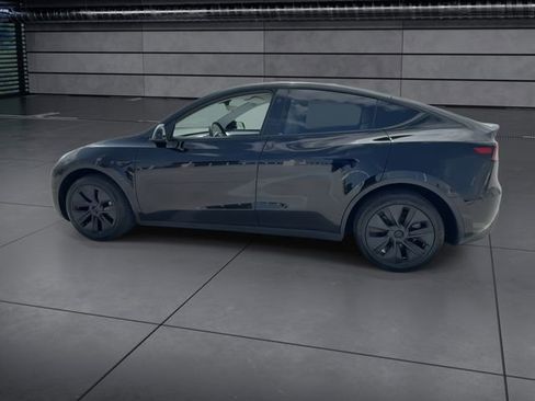 Used 2025 Tesla Model Y Long Range AWD/4WD image 5