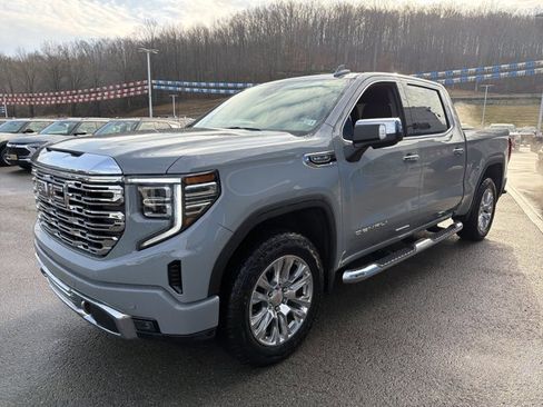 Used 2025 GMC Sierra 1500 Denali AWD/4WD image 11