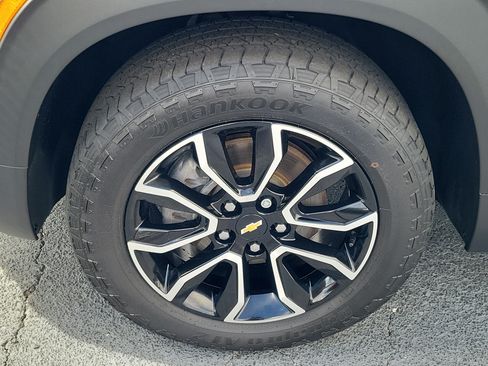 Used 2023 Chevrolet TrailBlazer ACTIV w/ Sun and Liftgate Package AWD/4WD image 8