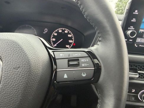 Used 2024 Honda HR-V EX-L image 13