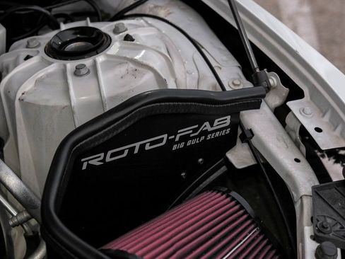 Used 2018 Chevrolet Camaro ZL1 image 30