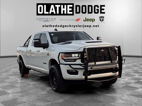 Used 2023 RAM 2500 Limited image 32