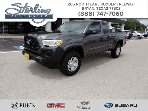 Used 2017 Toyota Tacoma SR RWD image 1