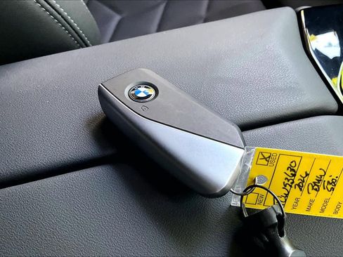 Used 2026 BMW 530i RWD image 14