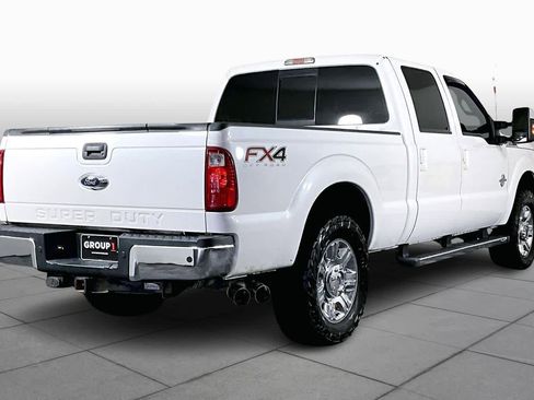 Used 2014 Ford F250 Lariat w/ Lariat Ultimate Package image 11