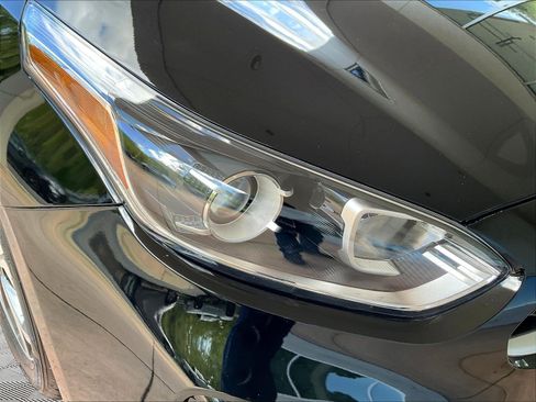 Used 2021 Kia Forte LXS FWD image 28