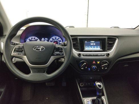 Used 2018 Hyundai Accent SE FWD image 22