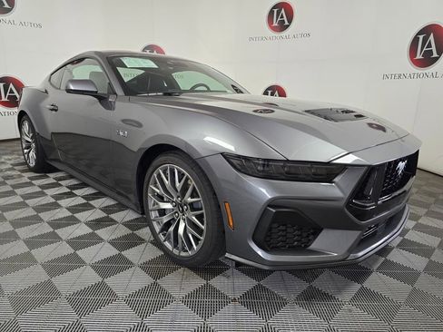Used 2025 Ford Mustang GT Premium RWD image 1