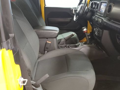 Used 2020 Jeep Wrangler Sport AWD/4WD image 23