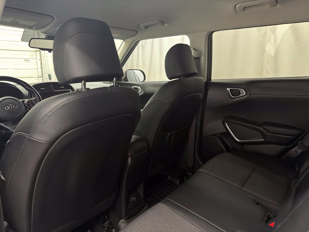 Used 2020 Kia Soul EX w/ Option Group 015 FWD image 23
