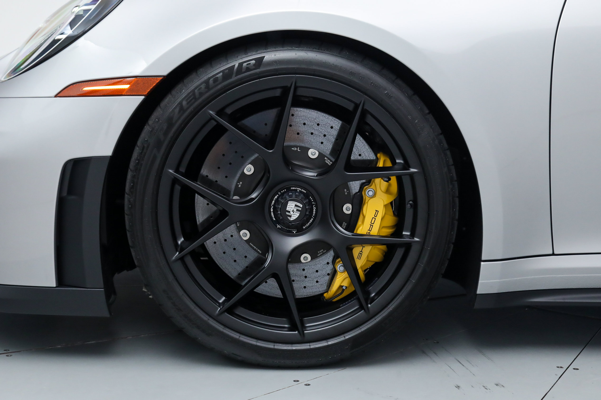 Used 2026 Porsche 911 GT3 RWD image 39