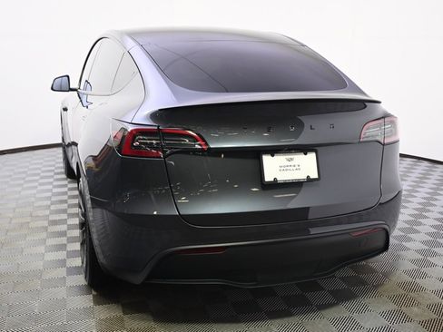 Used 2023 Tesla Model Y Performance image 4