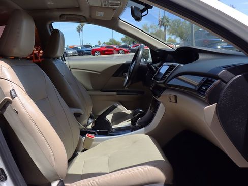 Used 2017 Honda Accord EX-L image 34