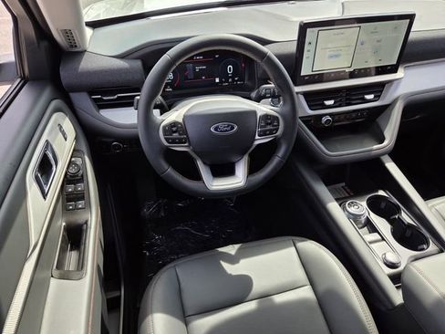 New 2026 Ford Explorer Active image 6
