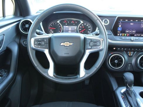 Used 2022 Chevrolet Blazer LT image 23