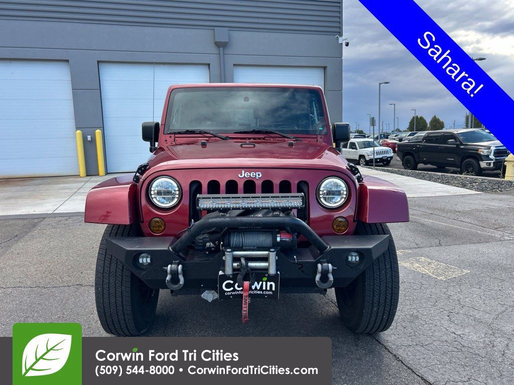 Used 2012 Jeep Wrangler Sahara w/ Connectivity Group AWD/4WD image 12