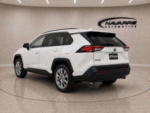 Used 2025 Toyota RAV4 XLE Premium FWD image 5
