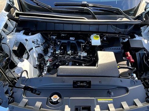 New 2025 Nissan Pathfinder SV image 7