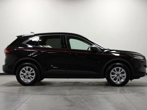 Used 2024 Ford Escape Active image 3