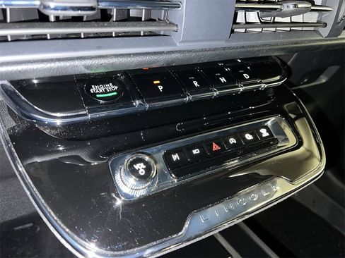 Certified 2025 Lincoln Corsair AWD w/ Equipment Group 101A image 23