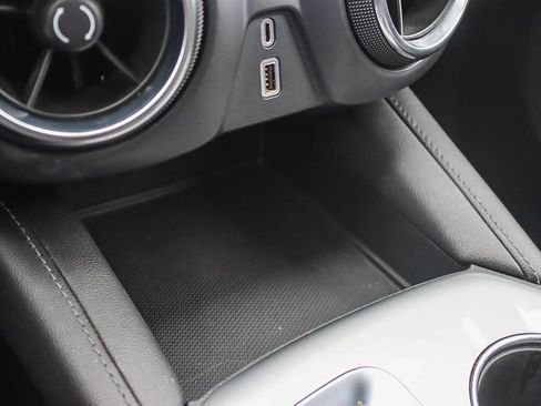 Used 2021 Chevrolet Blazer LT image 34