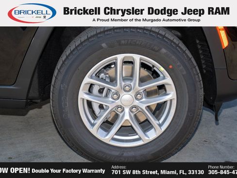 New 2025 Jeep Grand Cherokee Laredo X image 40